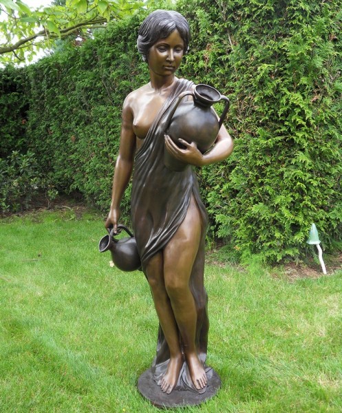 Antonia Akt stehend mit Amphore | Fountaine Bronzefigur